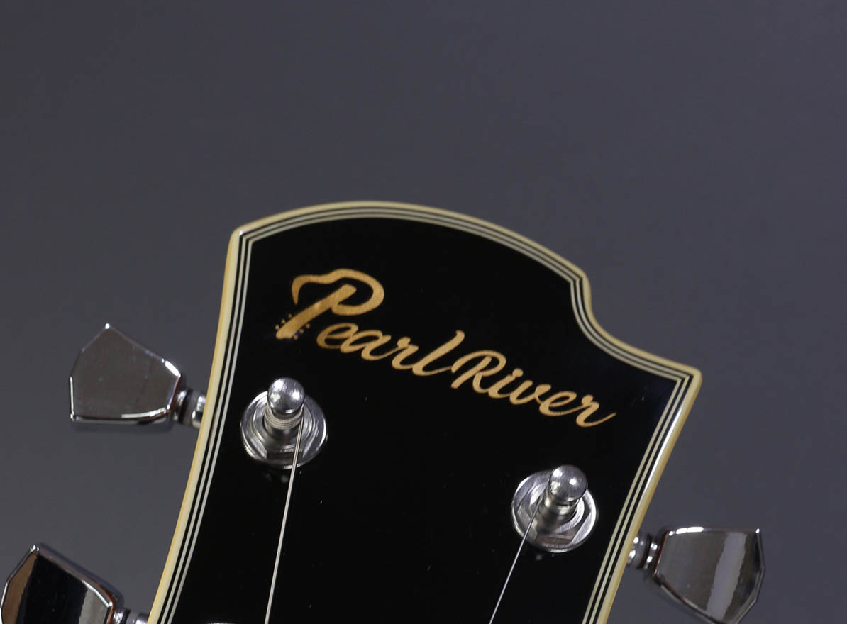 Logo / headstock branding